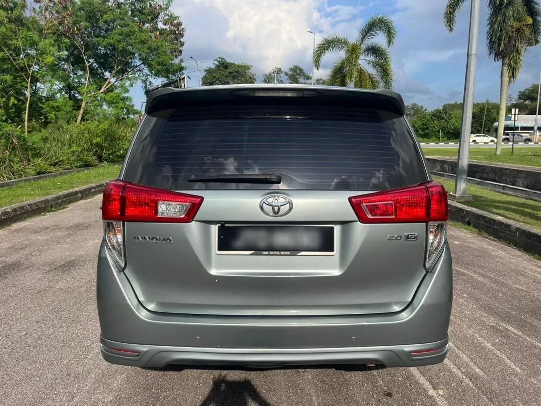 Toyota Innova photo 5