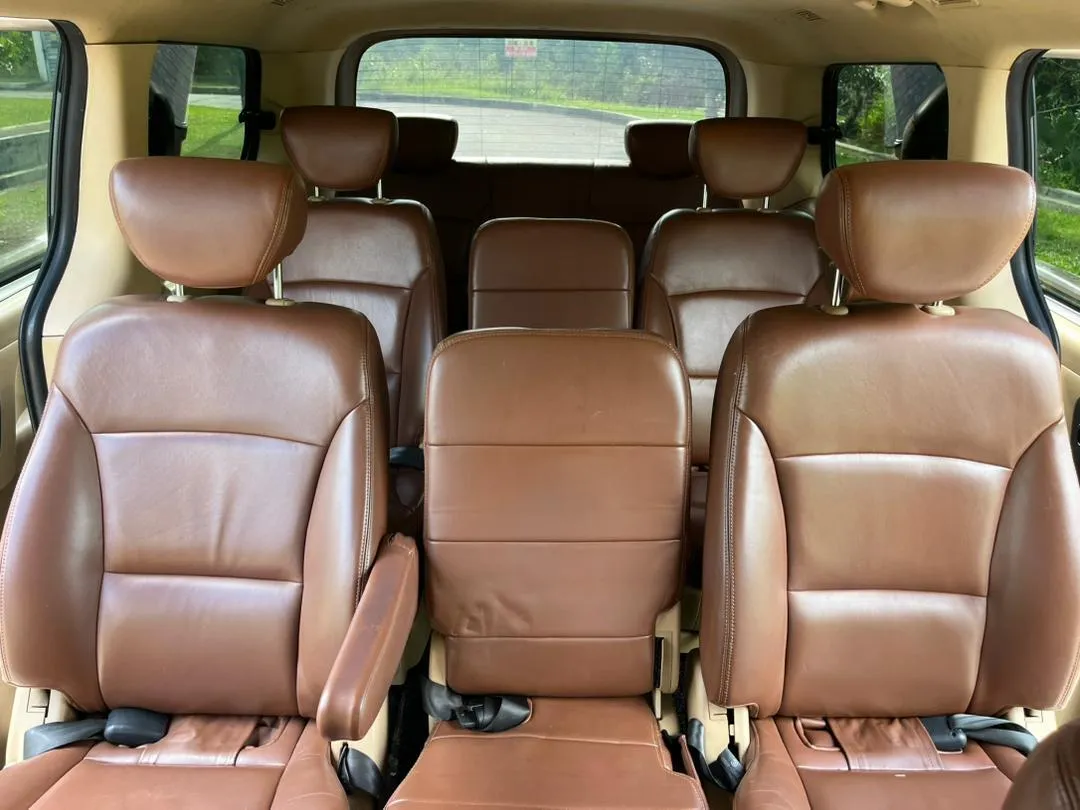 Hyundai Starex photo 2