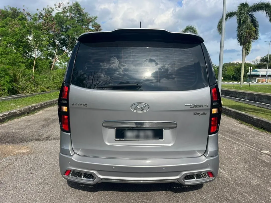 Hyundai Starex photo 5